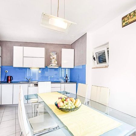 Apartman Andrej Povlja  Buitenkant foto