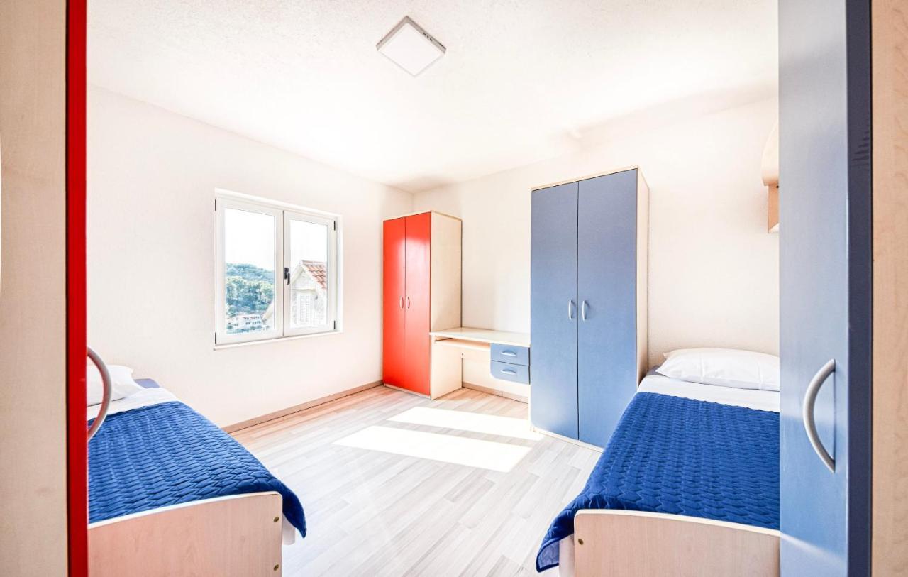 Apartman Andrej Povlja  Buitenkant foto